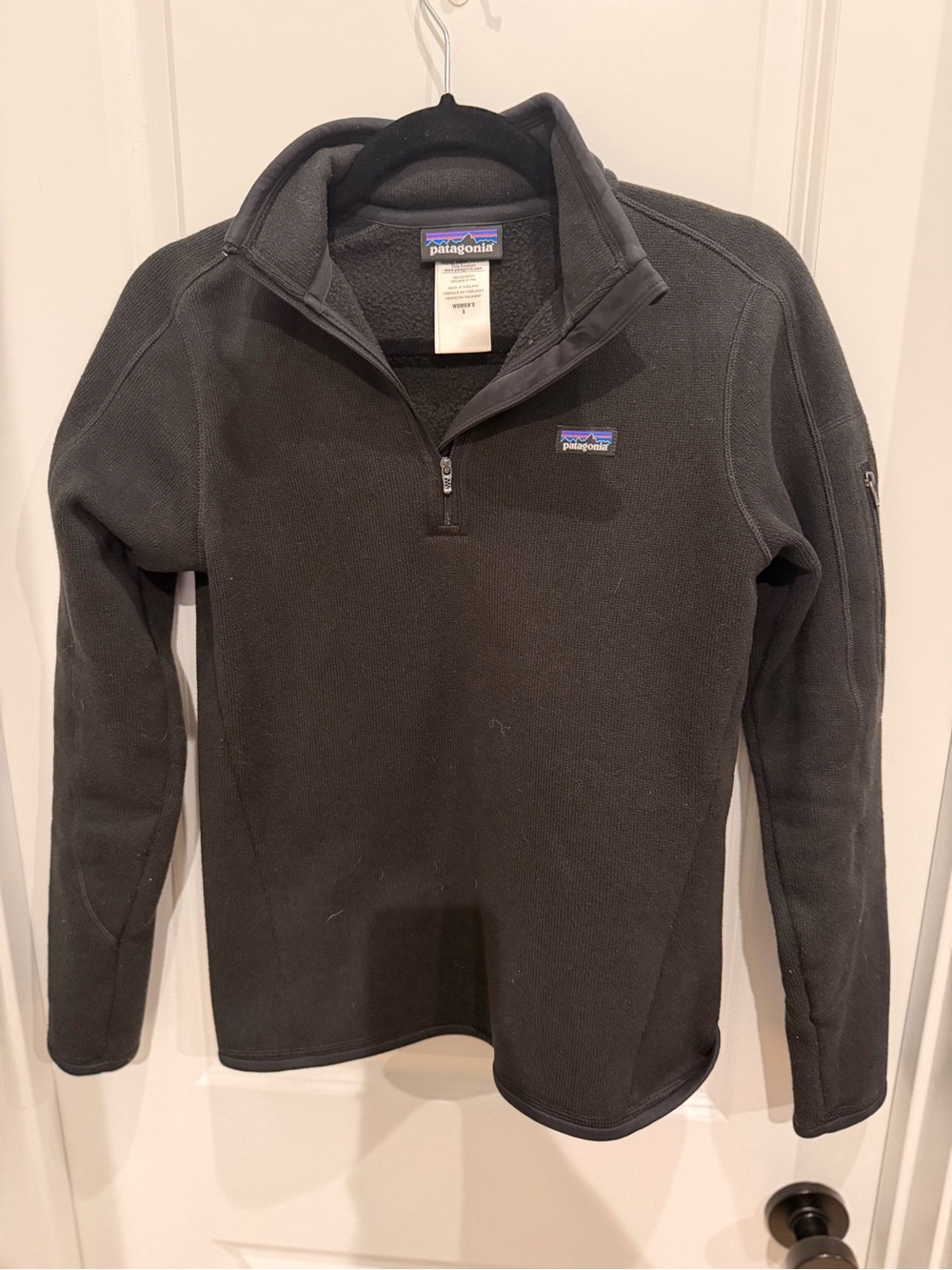 Patagonia Women's Black Quarter-Zip Fleece Pullover